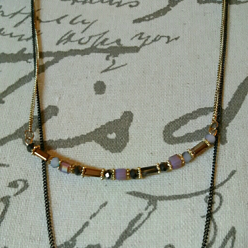 Necklace. Double Chain. Black and gold.